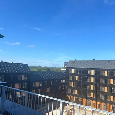 Brand New Close To Downtown And Nature *